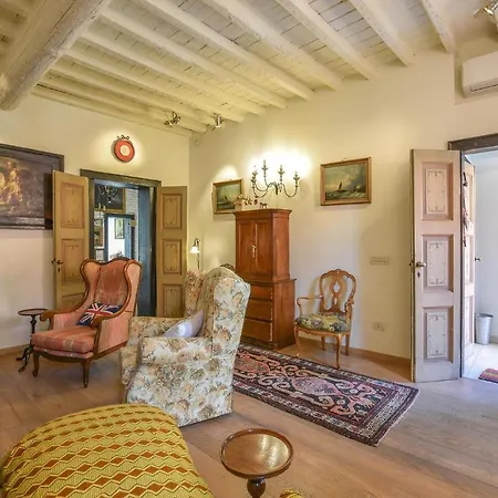 4 Bedroom Cozy In
