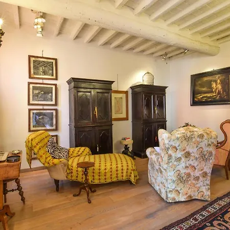 公寓 4 Bedroom Cozy In