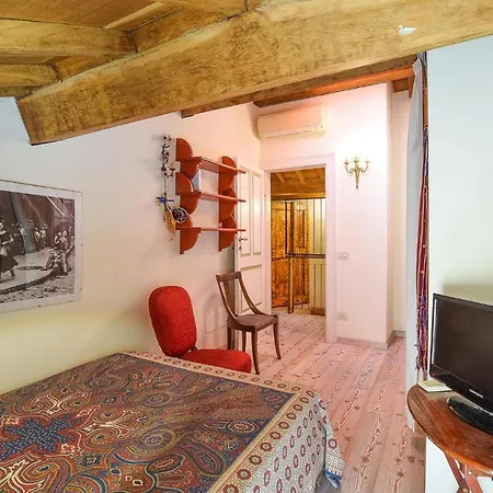 4 Bedroom Cozy In 公寓 曼托瓦