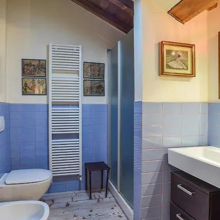 4 Bedroom Cozy In