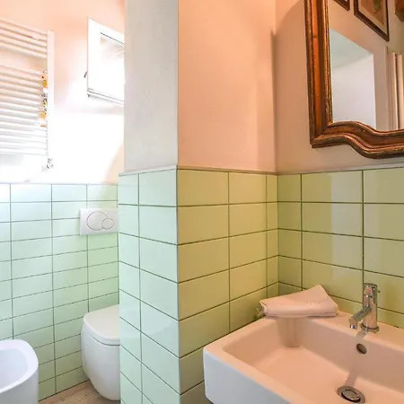 4 Bedroom Cozy In 公寓 曼托瓦